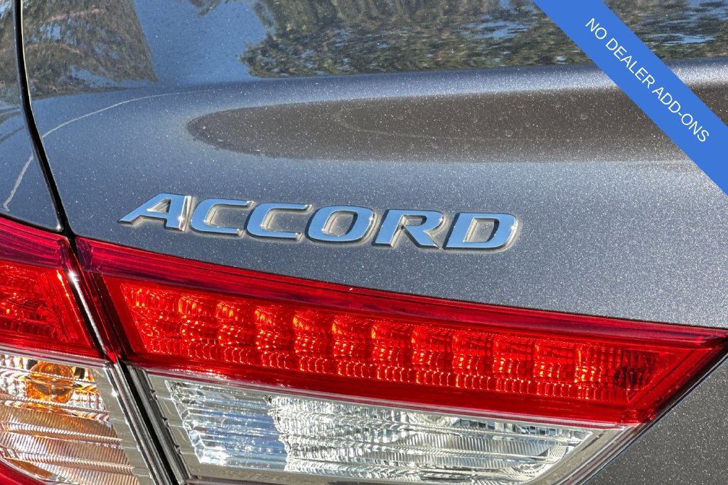 Used 2020 Honda Accord EX image 30