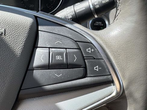 Certified 2022 Cadillac XT5 Premium Luxury image 13