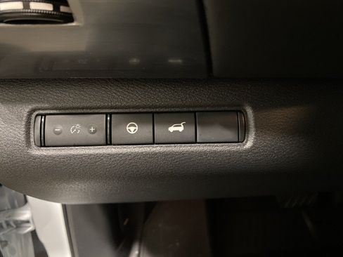 Used 2026 Nissan Pathfinder Rock Creek w/ Rock Creek Premium Package AWD/4WD image 34