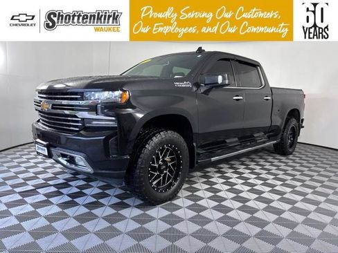 Used 2020 Chevrolet Silverado 1500 High Country w/ Safety Package II AWD/4WD image 1