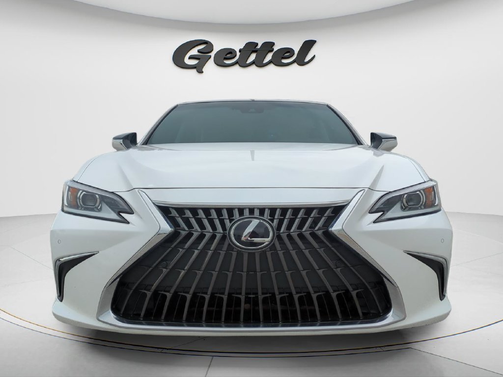 Used 2022 Lexus ES 350 w/ Premium Package FWD image 2