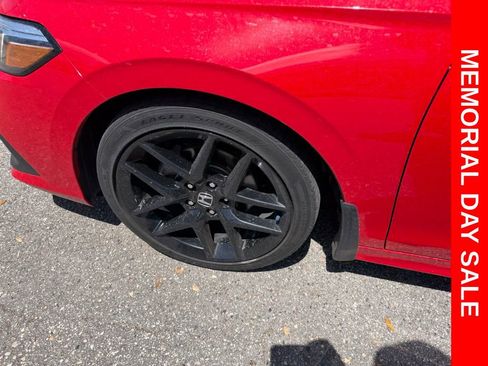 Used 2023 Honda Civic Sport image 9