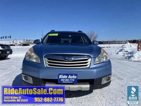 Used 2012 Subaru Outback 2.5i Limited image 2