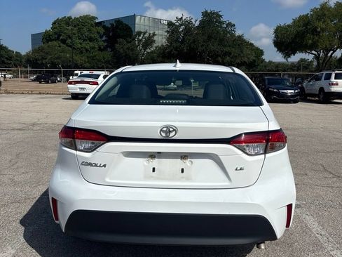 Used 2024 Toyota Corolla LE FWD image 5