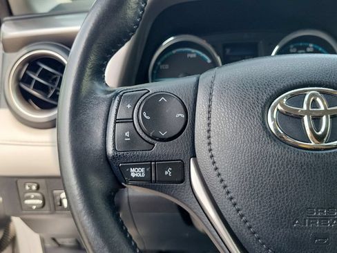Used 2017 Toyota RAV4 XLE w/ Convenience Package AWD/4WD image 18