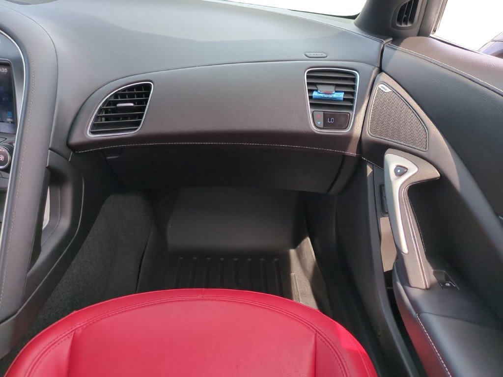 Used 2019 Chevrolet Corvette Grand Sport w/ Carbon Flash Badge Package RWD image 16