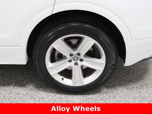 Used 2019 Audi Q8 Premium w/ Convenience Package image 10