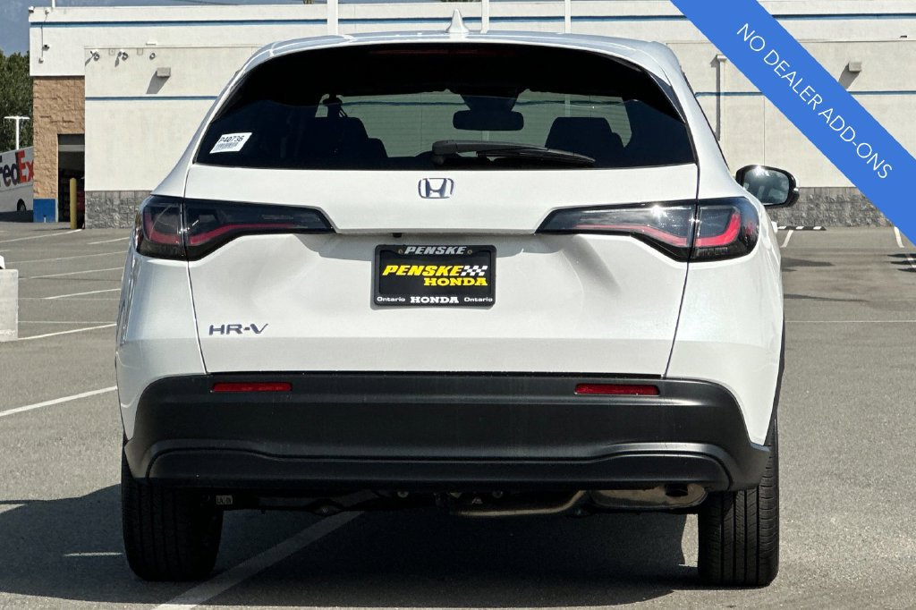 Certified 2026 Honda HR-V LX image 5