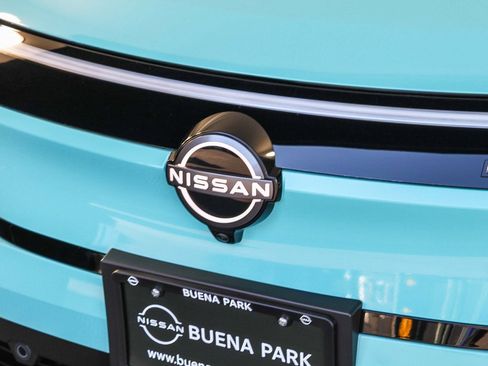 New 2026 Nissan Leaf Platinum+ image 5