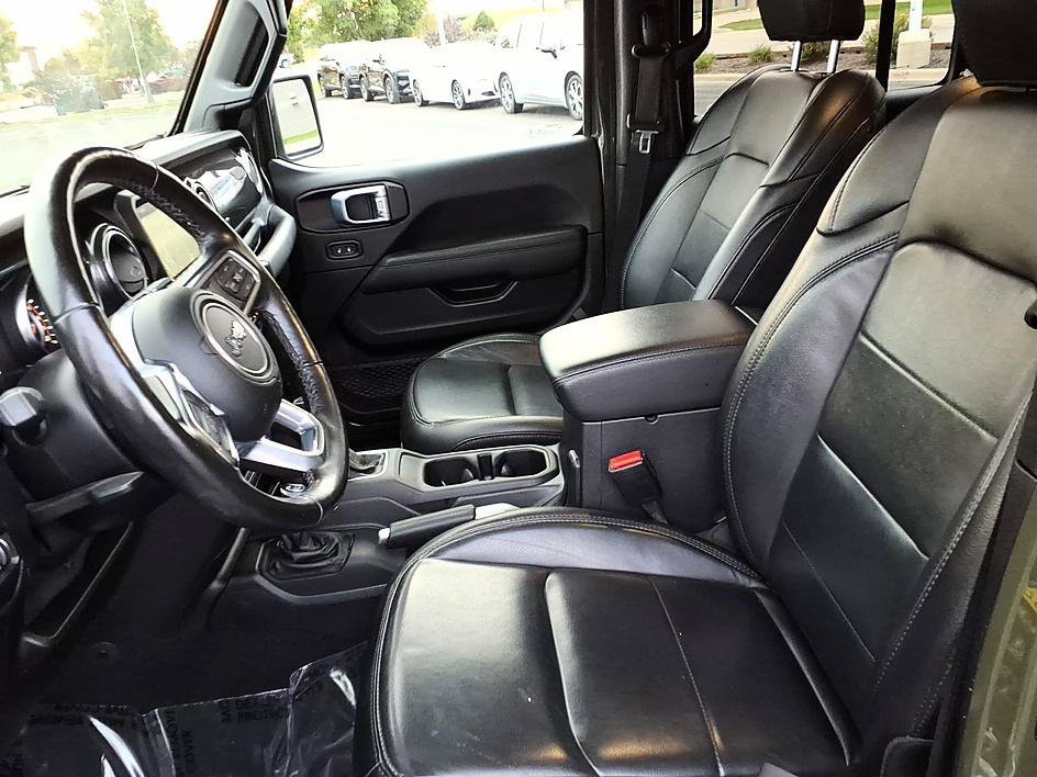 Used 2021 Jeep Wrangler Unlimited Sahara AWD/4WD image 15