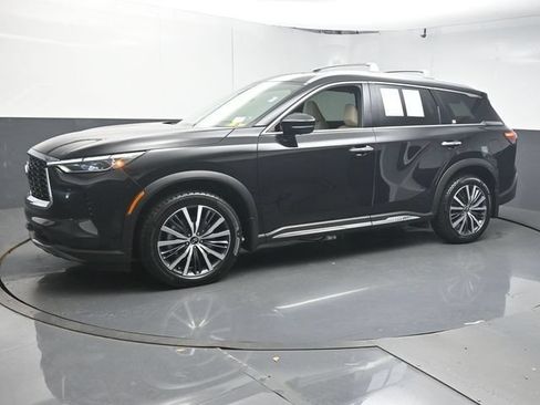 Used 2023 INFINITI QX60 Sensory w/ Vision Package AWD/4WD image 4