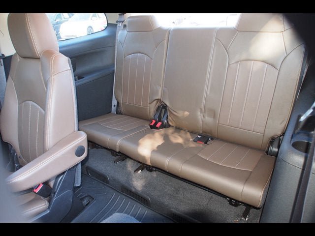 Used 2015 GMC Acadia SLT w/ Technology Package FWD image 21