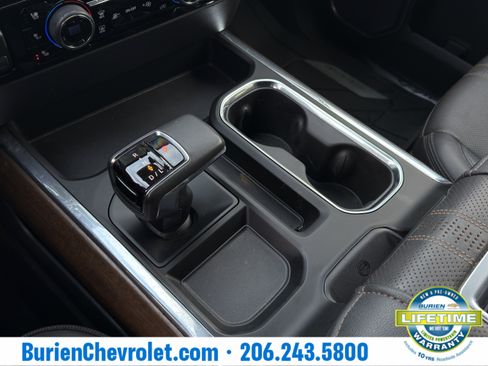 Used 2022 Chevrolet Silverado 1500 High Country w/ High Country Premium Package image 18