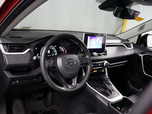 Certified 2025 Toyota RAV4 XLE w/ Convenience Package FWD image 11