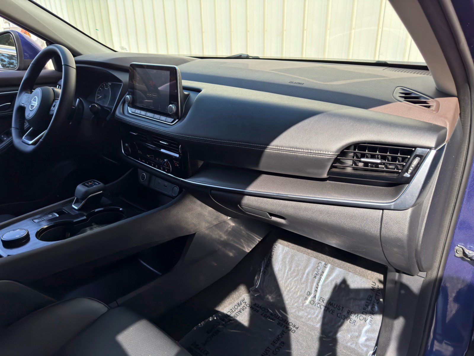 Used 2021 Nissan Rogue SV w/ Premium Package AWD/4WD image 13