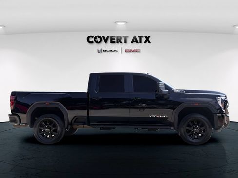 Used 2025 GMC Sierra 2500 AT4 w/ AT4 Premium Plus Package AWD/4WD image 8