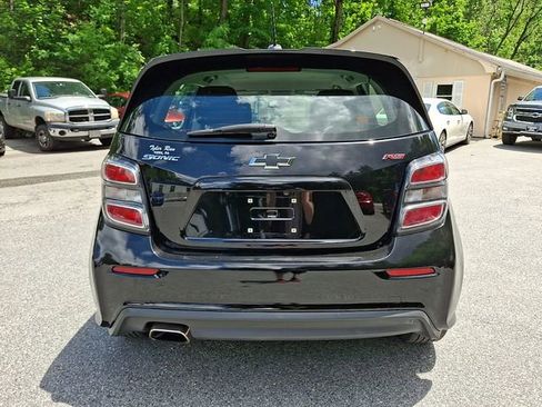 Used 2020 Chevrolet Sonic LT w/ Convenience Package FWD image 10