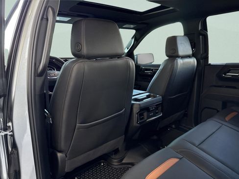Used 2025 GMC Sierra 1500 AT4 w/ AT4 Premium Package image 38