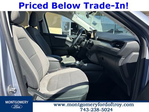 Used 2022 Ford Escape SE image 13