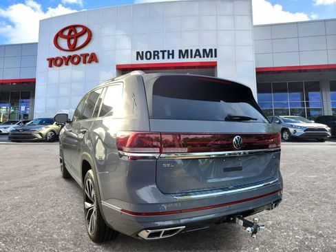 Used 2025 Volkswagen Atlas SEL Premium R-Line AWD/4WD image 3