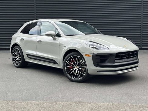 New 2026 Porsche Macan GTS AWD/4WD image 7