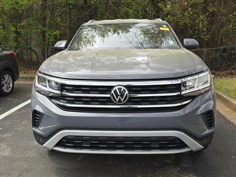 Used 2021 Volkswagen Atlas Cross Sport SE image 2