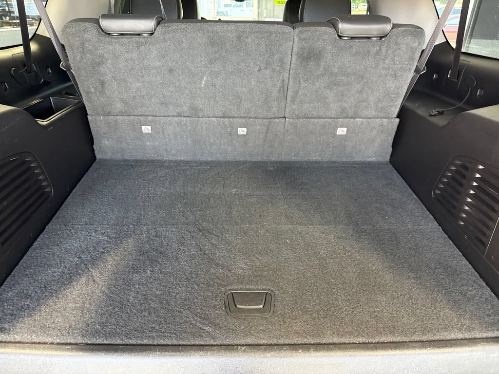 Used 2015 Chevrolet Suburban LTZ AWD/4WD image 10