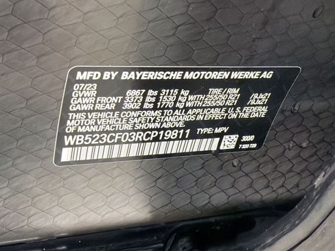 Used 2024 BMW iX xDrive50 w/ Sport Package AWD/4WD image 25