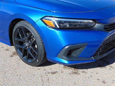 Certified 2023 Honda Civic Sport image 2