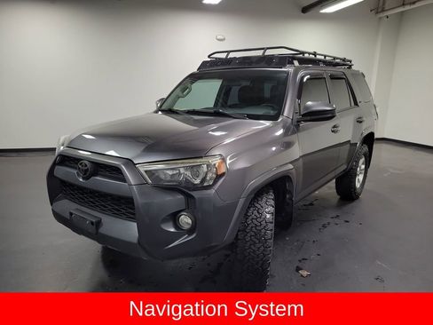 Used 2016 Toyota 4Runner SR5 image 4