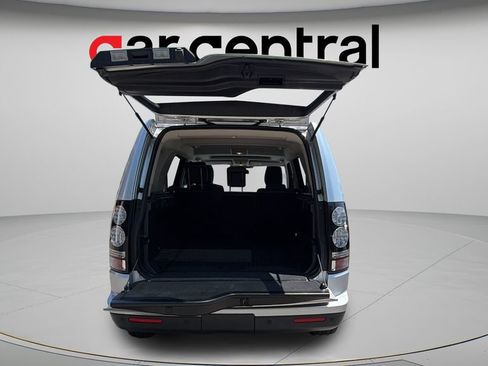 Used 2016 Land Rover LR4 AWD/4WD image 32