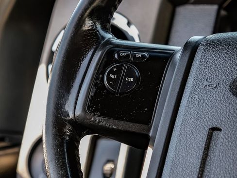 Used 2009 Ford F250 Lariat image 16