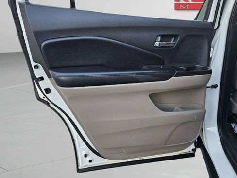 Used 2016 Honda Pilot EX-L image 24