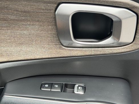 Certified 2022 Kia Sorento S w/ Panoramic Sunroof Package AWD/4WD image 19
