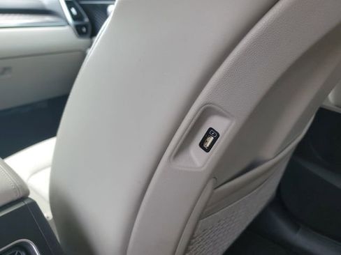 Certified 2023 Kia Sorento S w/ Panoramic Sunroof Package FWD image 10