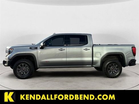 Used 2024 GMC Sierra 1500 AT4X image 2