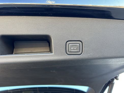 Used 2024 Chevrolet Traverse RS w/ LPO, Floor Liner Package image 8