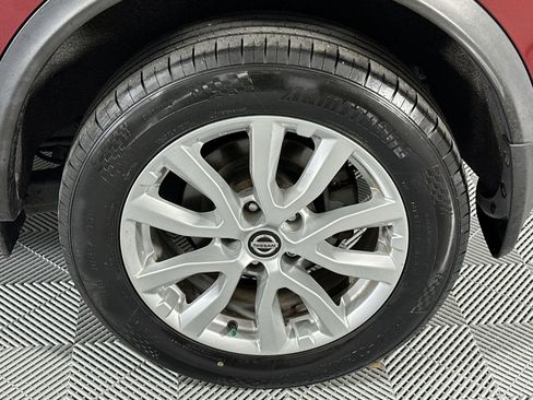 Used 2020 Nissan Rogue Sport SV FWD image 10