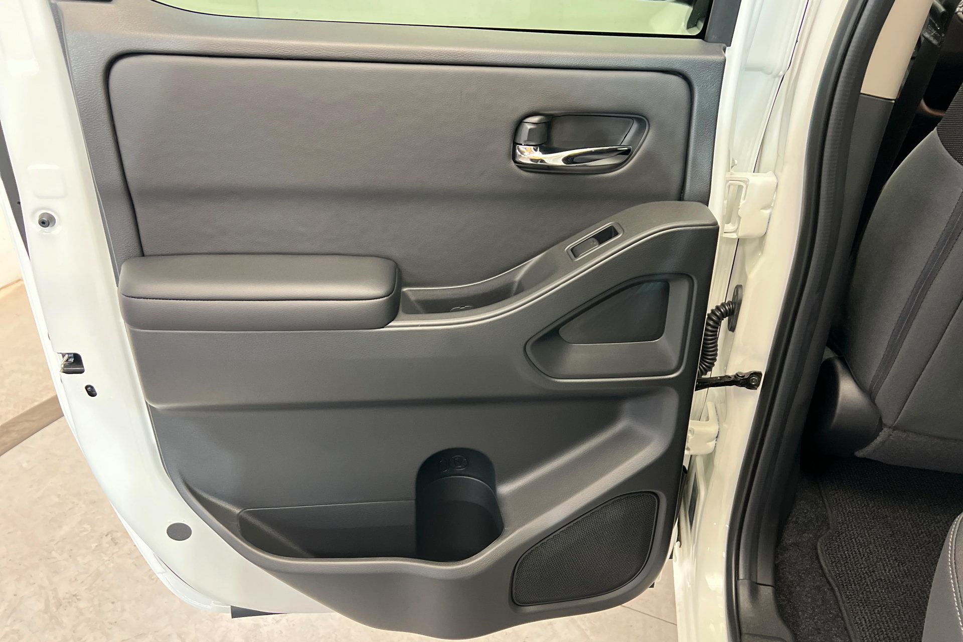 New 2026 Nissan Frontier SV w/ Tow Package AWD/4WD image 18