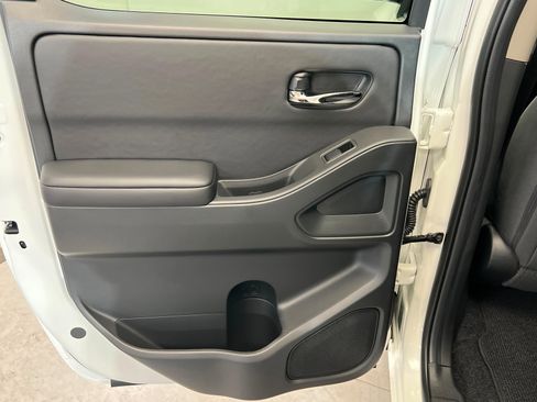 New 2026 Nissan Frontier SV image 18