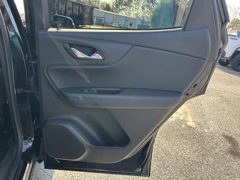 Certified 2023 Chevrolet Blazer RS w/ Driver Confidence II Package image 17