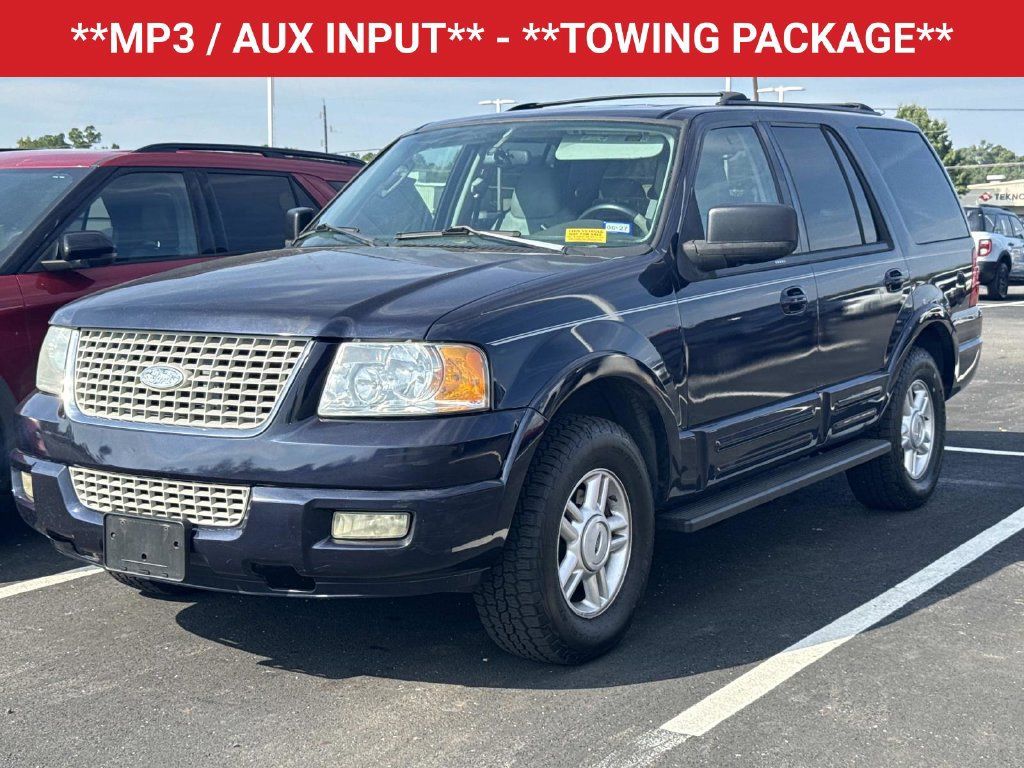 Used 2004 Ford Expedition XLT RWD image 3