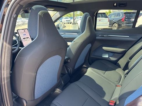 New 2025 Volvo EX30 Plus w/ Protection Package Premier image 18