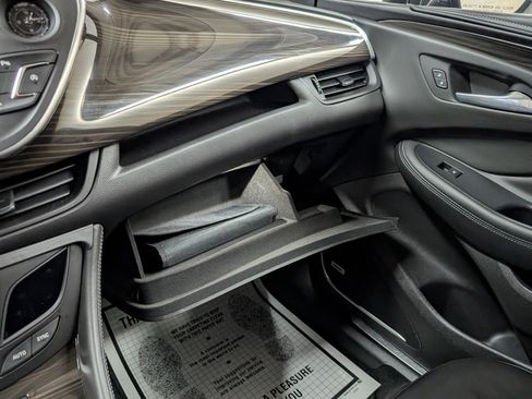 Used 2020 Buick Envision Premium image 18