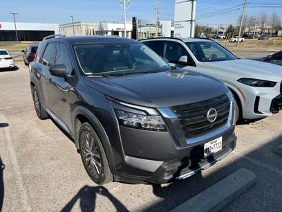 Used 2022 Nissan Pathfinder Platinum w/ Cargo Package
