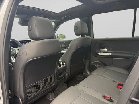 Used 2026 Mercedes-Benz GLB 250 image 25