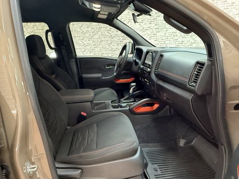 Used 2023 Nissan Frontier PRO-4X w/ Pro Convenience Package image 12