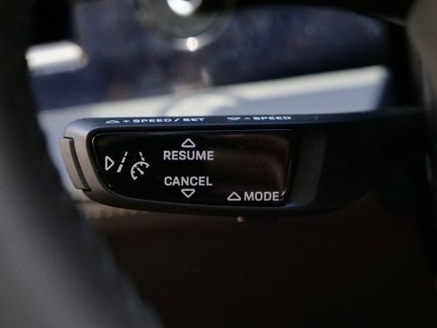 Used 2020 Porsche Taycan Turbo / Performance Package / image 22