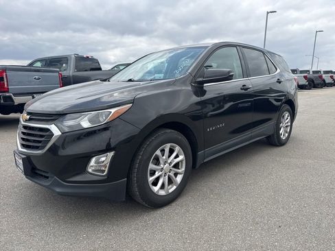 Used 2019 Chevrolet Equinox LT FWD image 3