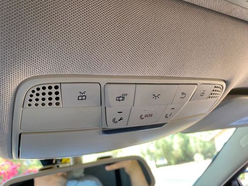 Used 2018 Mercedes-Benz C 300 Sedan image 65